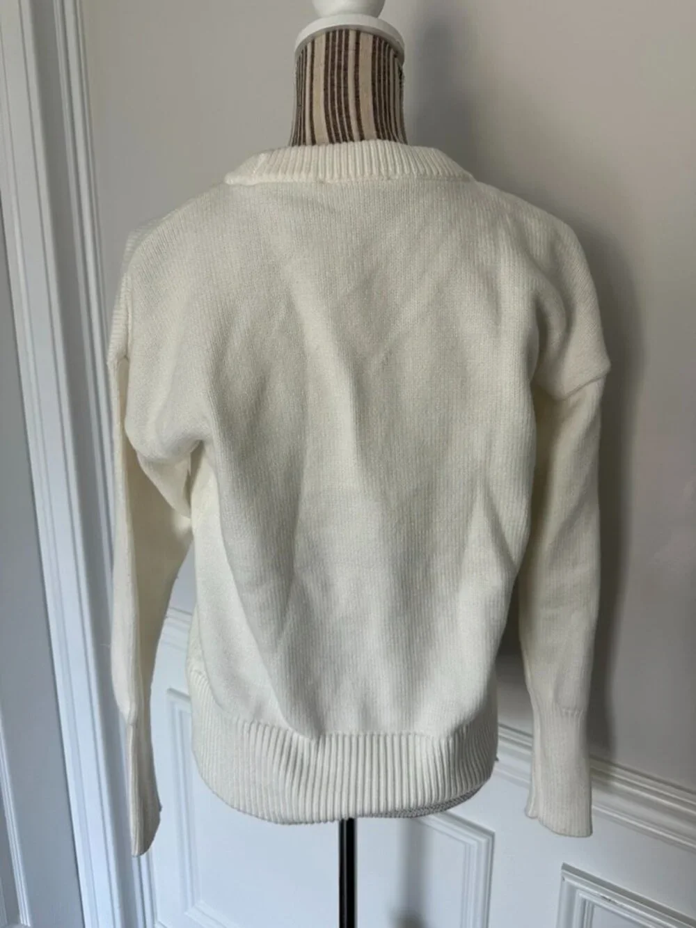 Philosophy Republic Clothing NWT Ivory Crewneck Knit Sweater Size Small